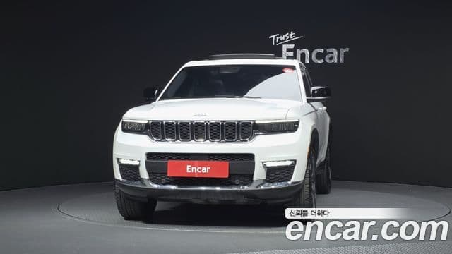 Jeep Grand Cherokee 2023 — ფოტო 3/20