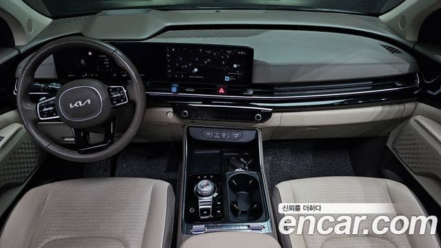 Kia Carnival 2023 — фото 7 из 20
