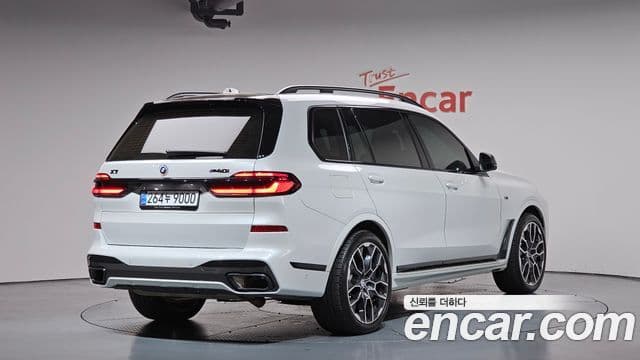 BMW X7 2025 — Photo 18/39