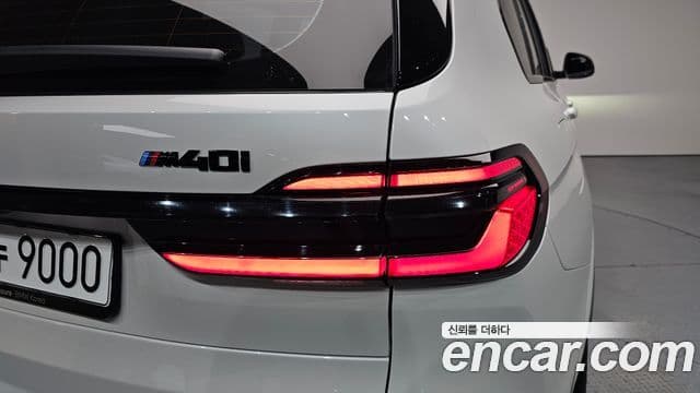 BMW X7 2025 — Photo 21/39