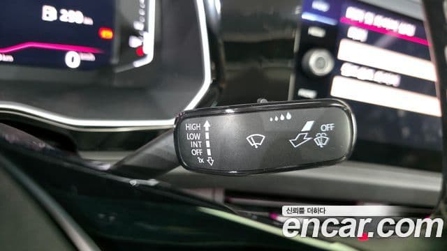 Volkswagen Jetta 2021 — Şəkil 19/20