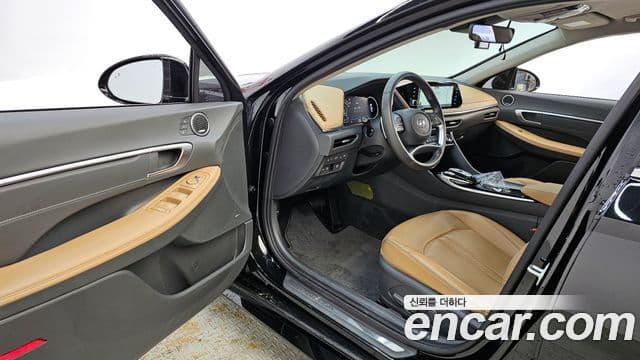 Hyundai Sonata 2022 — ფოტო 10/20
