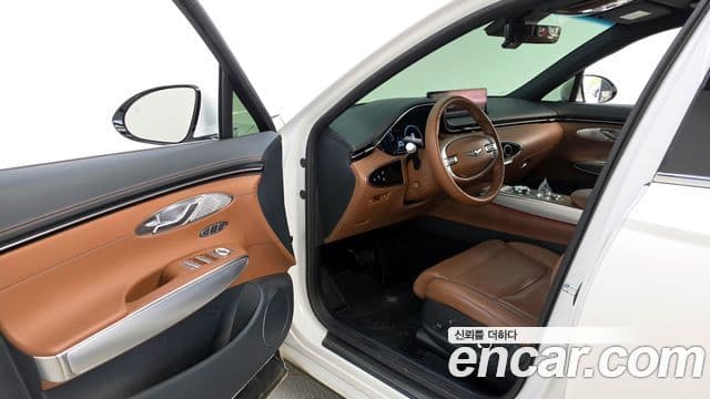 Genesis GV70 2022 — Şəkil 10/20