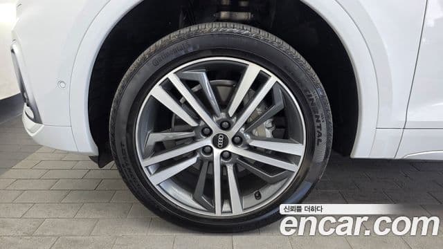 Audi Q5 2022 — Şəkil 4/20