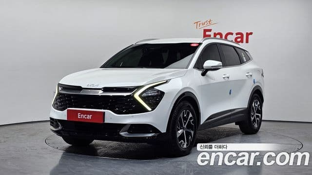 Kia Sportage 2023 — Фото 1/20