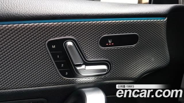 Mercedes-Benz A-Class 2021 — Şəkil 19/20