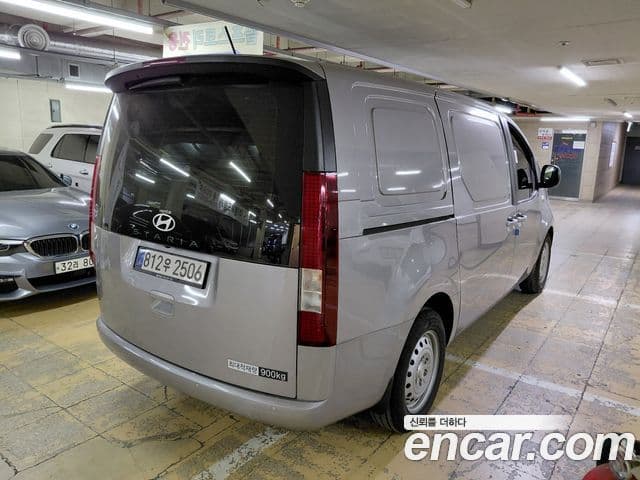 Hyundai Staria 2025 — фото 5 из 19