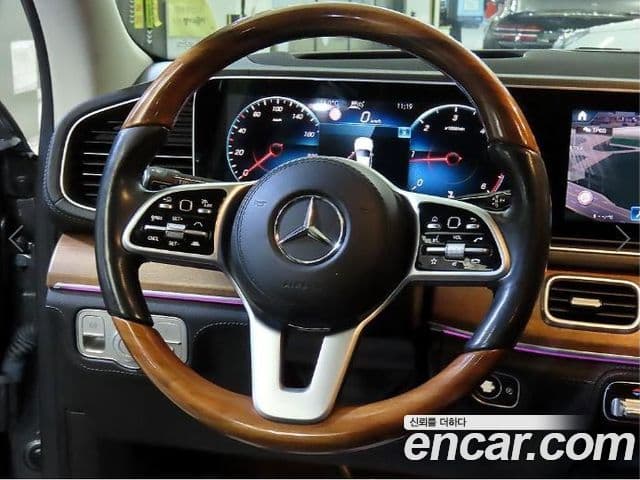 Mercedes-Benz GLS-Class 2020 — ფოტო 12/20