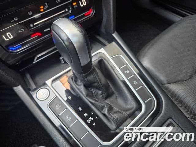 Volkswagen Arteon 2023 — Şəkil 8/20