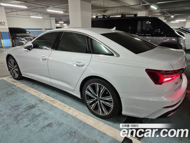 Audi A6 2023 — Photo 6/14