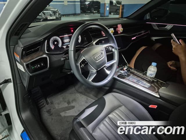 Audi A6 2023 — Photo 1/14
