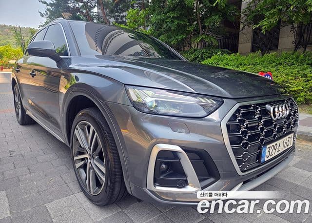Audi Q5 2021 — Şəkil 6/20