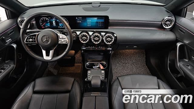 Mercedes-Benz A-Class 2021 — ფოტო 7/20
