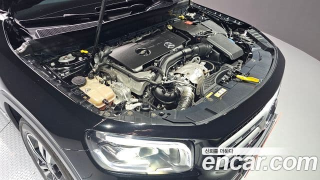 Mercedes-Benz GLB-Class 2021 — Şəkil 6/20