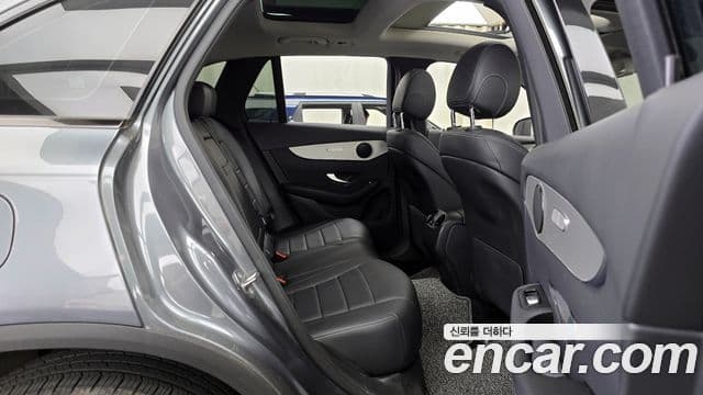Mercedes-Benz GLC-Class 2018 — Şəkil 11/20