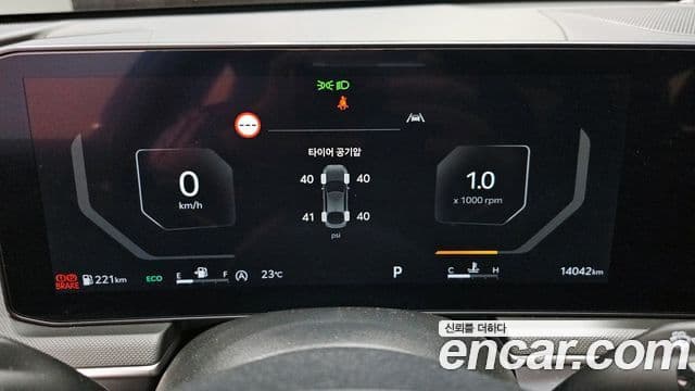 Kia K5 2024 — ფოტო 8/20