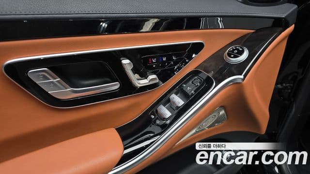 Mercedes-Benz S-Class 2022 — ფოტო 15/20