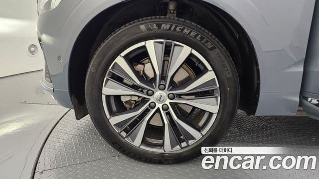 Volvo XC60 2021 — фото 4 из 20