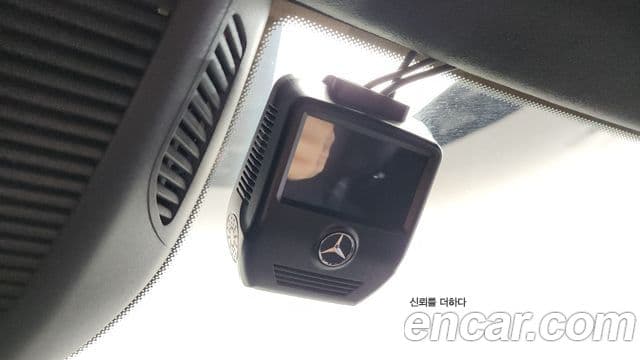 Mercedes-Benz S-Class 2021 — Photo 4/36