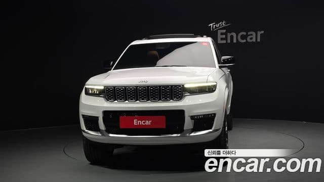 Jeep Grand Cherokee 2023 — ფოტო 3/20