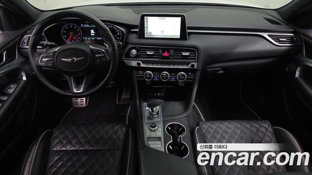 Genesis G70 2018 — ფოტო 7/20
