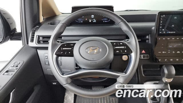 Hyundai Staria 2021 — фото 14 из 20