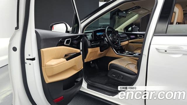 Kia Carnival 2021 — Фото 10/20