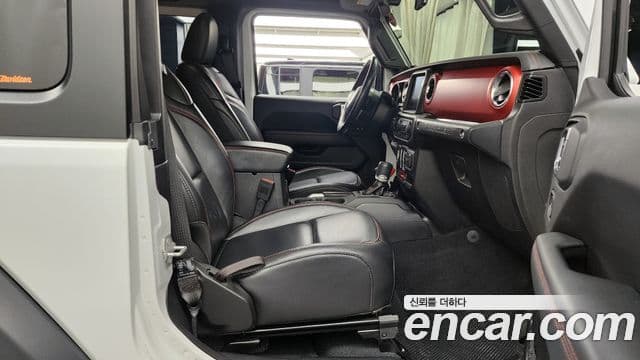 Jeep Wrangler 2019 — Şəkil 11/20