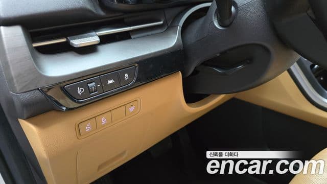Kia Carnival 2020 — Фото 15/20