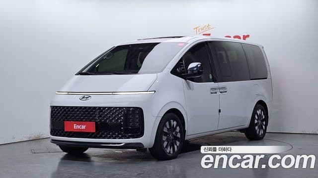 Hyundai Staria 2022 — Фото 1/20