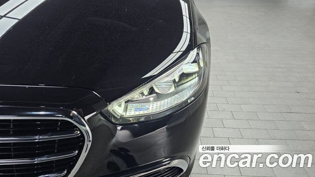 Mercedes-Benz S-Class 2021 — Photo 11/32