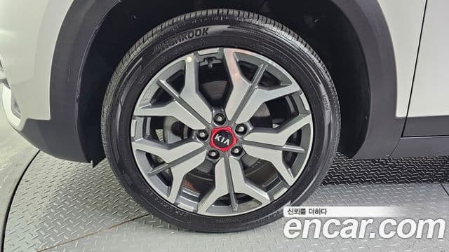 Kia Seltos 2020 — Şəkil 5/20