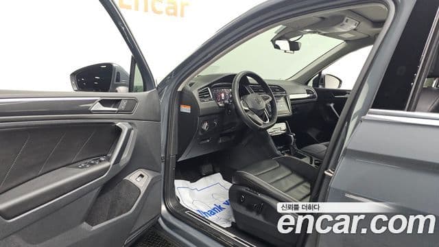 Volkswagen Tiguan 2024 — Photo 14/20