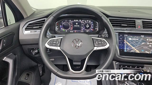 Volkswagen Tiguan 2024 — Photo 1/20