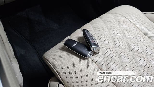 Genesis GV80 2023 — фото 16 из 20