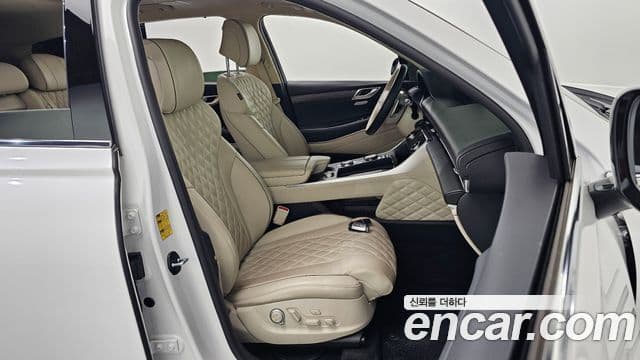 Genesis GV80 2023 — Photo 19/34