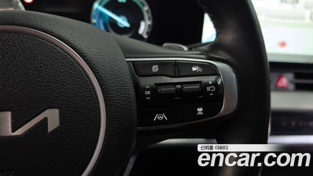 Kia Sportage 2021 — ფოტო 16/20