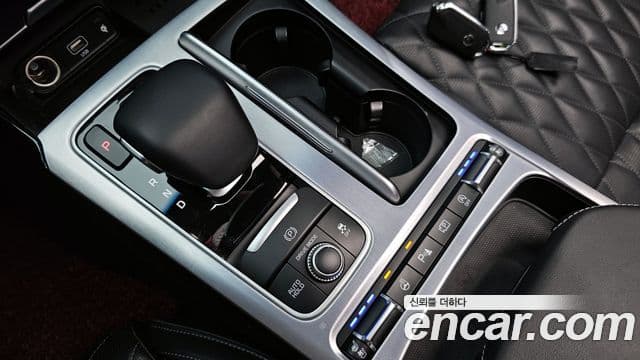 Kia Stinger 2020 — ფოტო 9/20