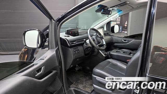 Hyundai Staria 2022 — ფოტო 10/20