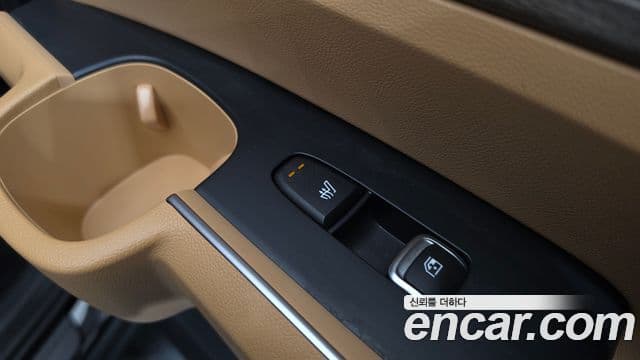 Kia Sorento 2022 — Фото 19/20