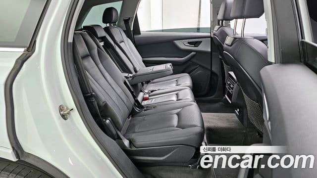 Audi Q7 2020 — Фото 12/20