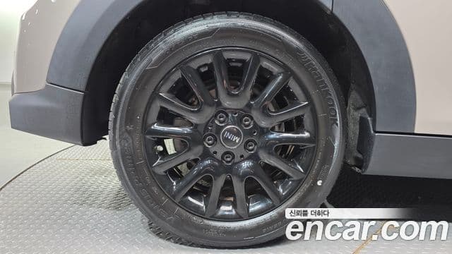 Mini Cooper 2024 — фото 4 из 20
