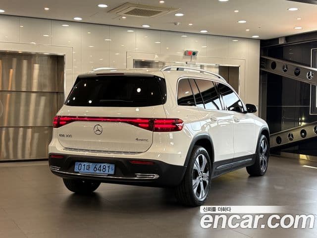 Mercedes-Benz EQB 2025 — Şəkil 11/19