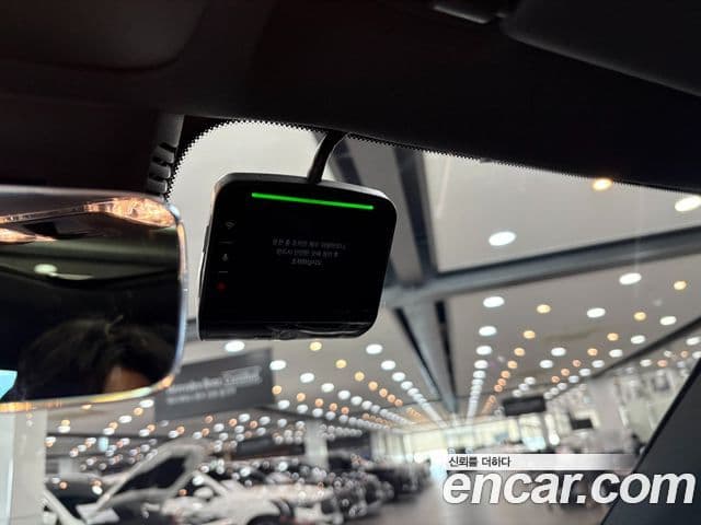 Mercedes-Benz EQB 2025 — Şəkil 14/19