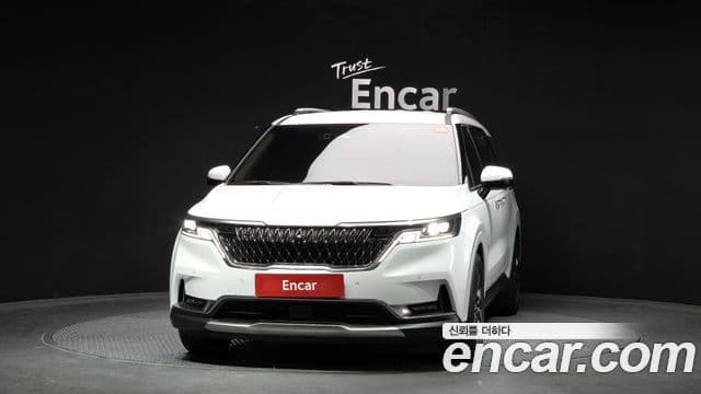 Kia Carnival 2022 — Фото 3/20