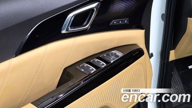 Kia Carnival 2022 — Фото 16/20