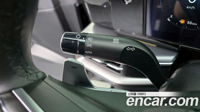 Hyundai Grandeur Hybrid 2023 — Photo 32/36