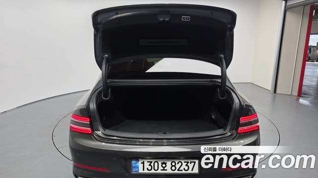Genesis Electrified G80 2024 — Şəkil 20/20