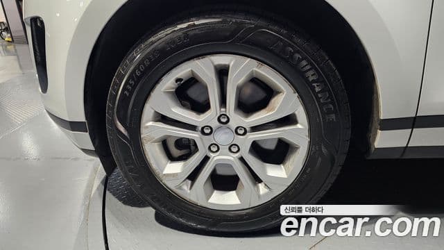 Land Rover Range Rover Evoque 2022 — фото 4 из 20