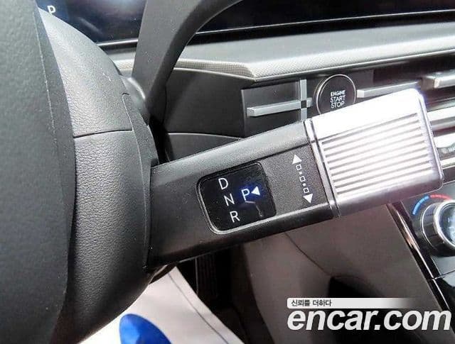 Hyundai Santa Fe 2024 — ფოტო 8/20